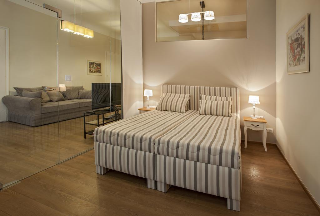 Igor And David Apartments Prague Room photo